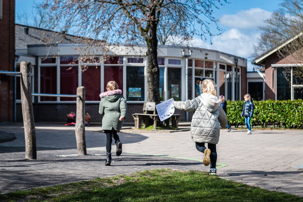 Schoolplein reinigen kosten