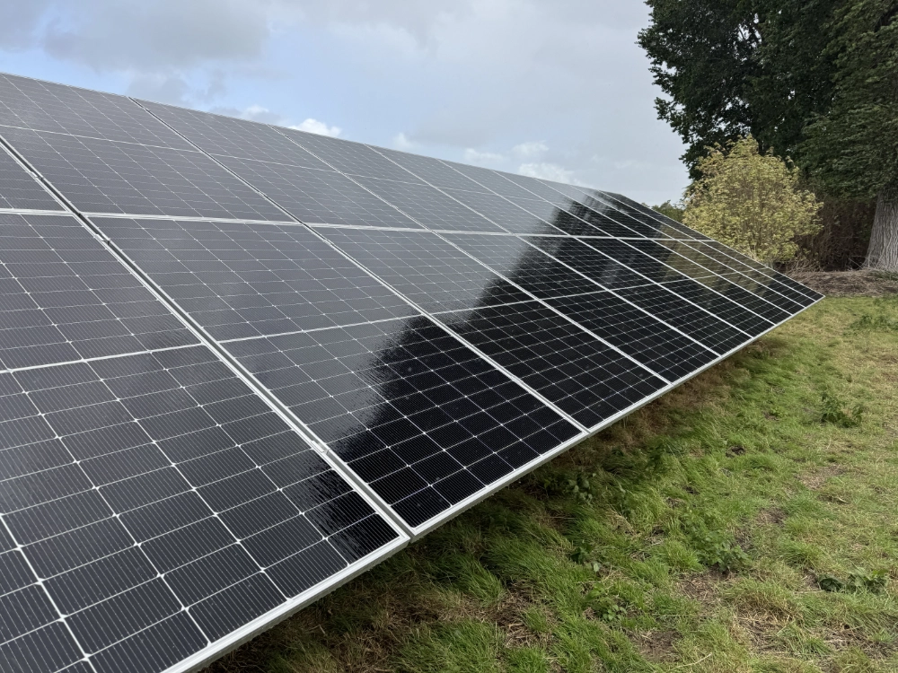 Zonnepanelen schoonmaken