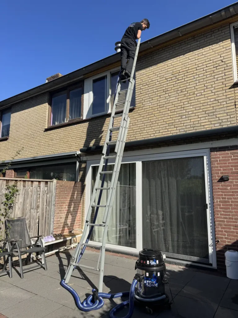 Dakgoot reinigen